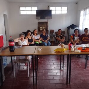 Taller de cuidadores informales de adultos mayores realizada en la asociación benéfica de habitaciones para obreros Elena Barros